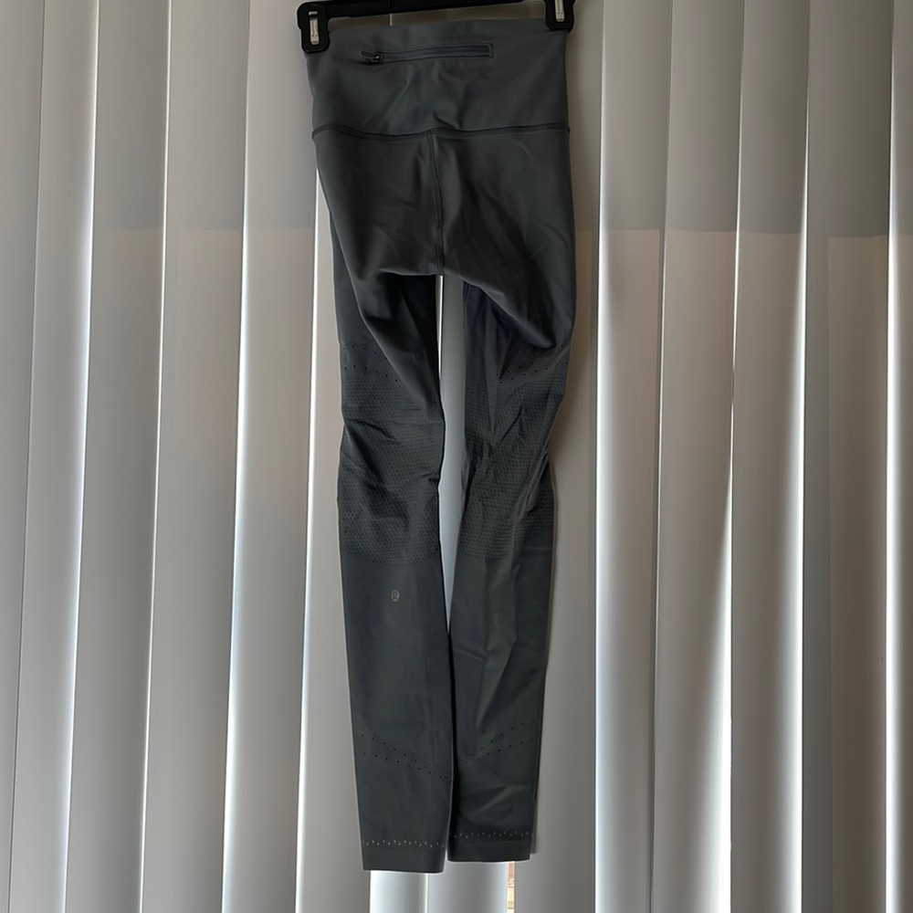Lululemon NWT In focus run Tight -Light blue XS